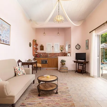 Villa Astarti By Kalámi